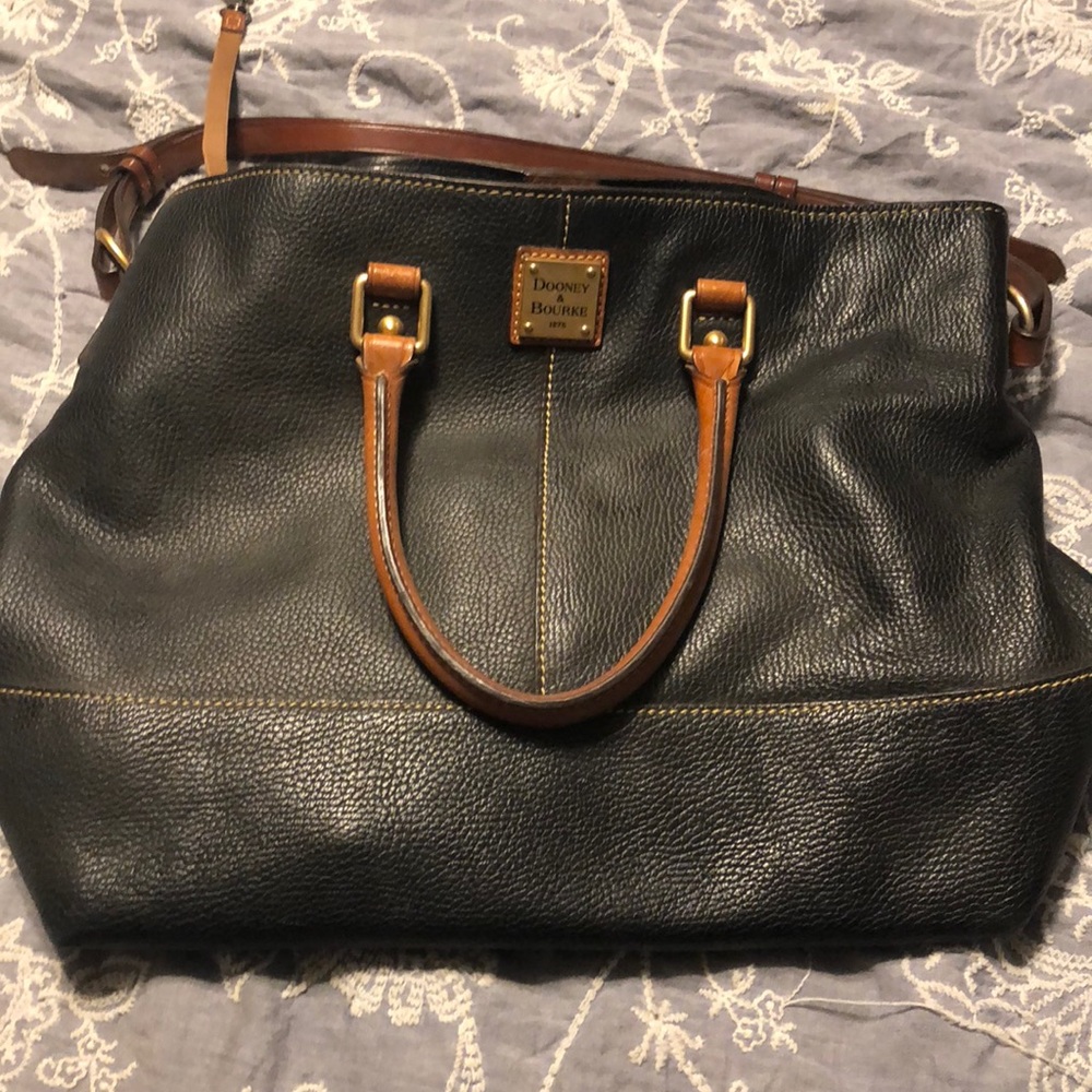 Dooney & Bourke bag